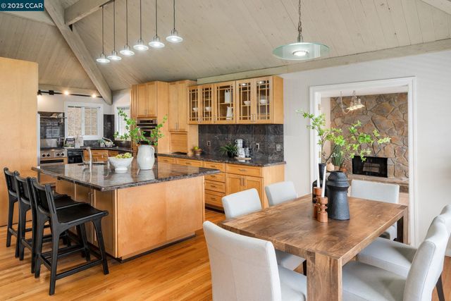 $1,095,000 | 1 Harris Hill Drive, Novato, CA 94947