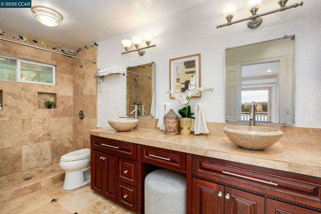 $1,095,000 | 1 Harris Hill Drive, Novato, CA 94947