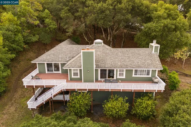 $1,095,000 | 1 Harris Hill Drive, Novato, CA 94947