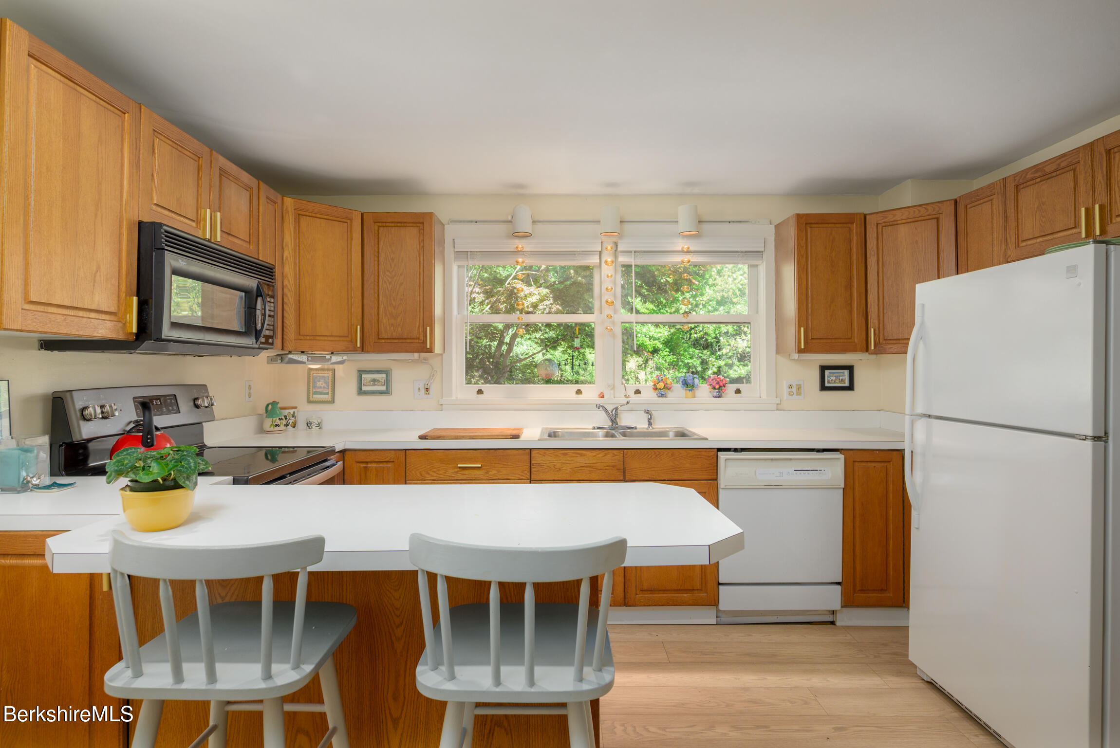 132 White Oaks Road Williamstown, MA 01267 - Photo 15 of 42 Kitchen