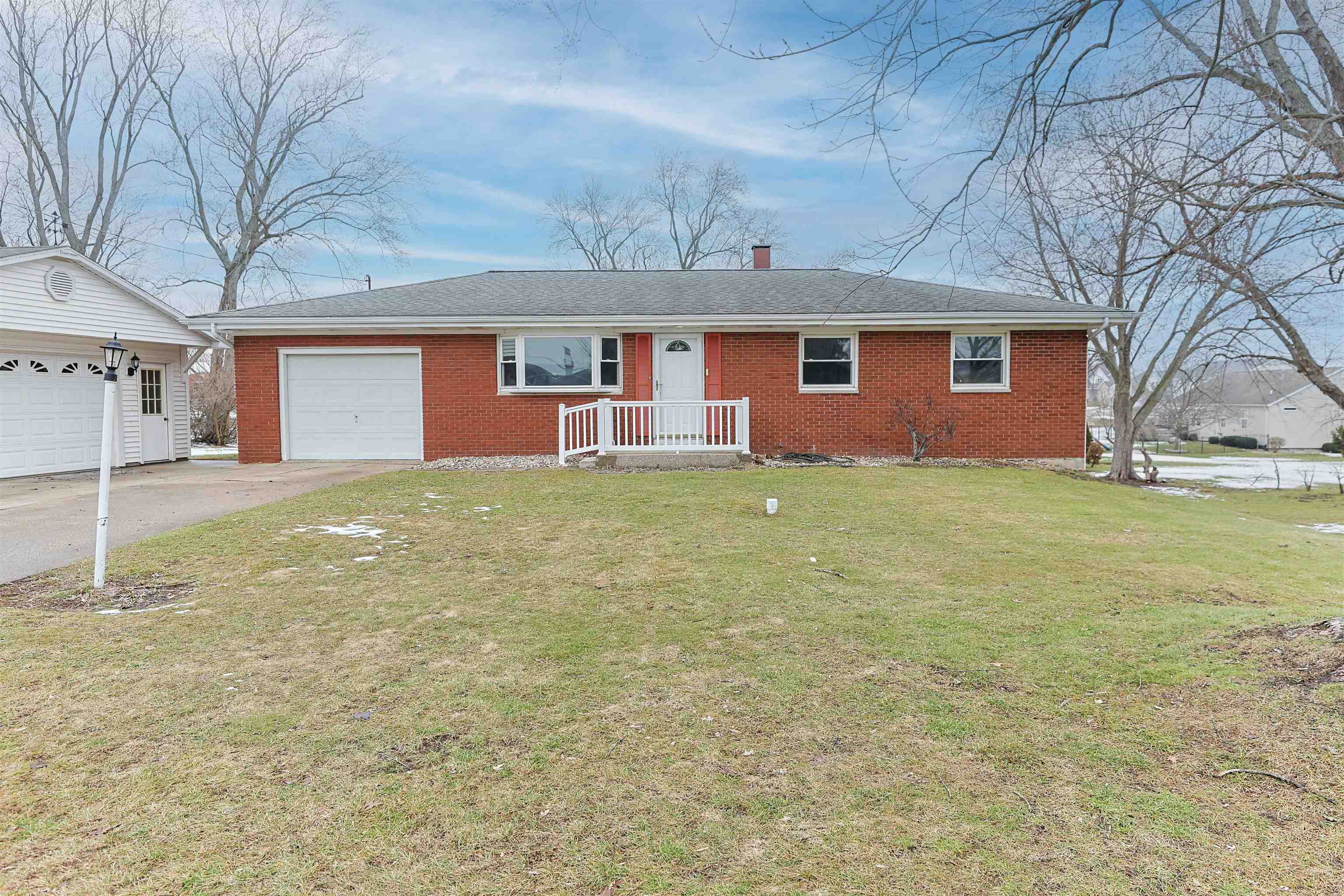 23133 Brick Road South Bend, IN 46628 - Photo 4 of 36 Gallery Image 4