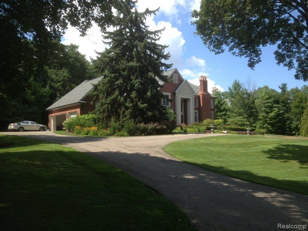 5000 Charing Cross Road Bloomfield Hills, MI 48304 - Photo 2 of 14 Exterior 2