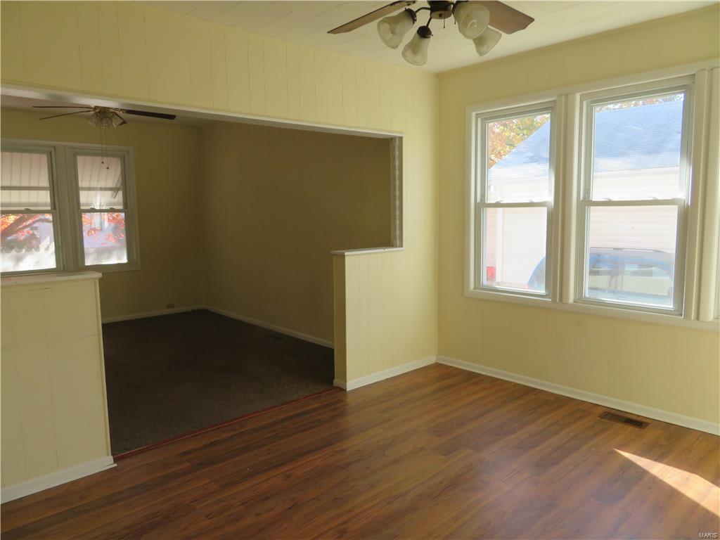 124 West 2nd Street Roxana, IL 62084 - Photo 11 of 40