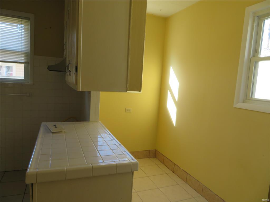 124 West 2nd Street Roxana, IL 62084 - Photo 18 of 40