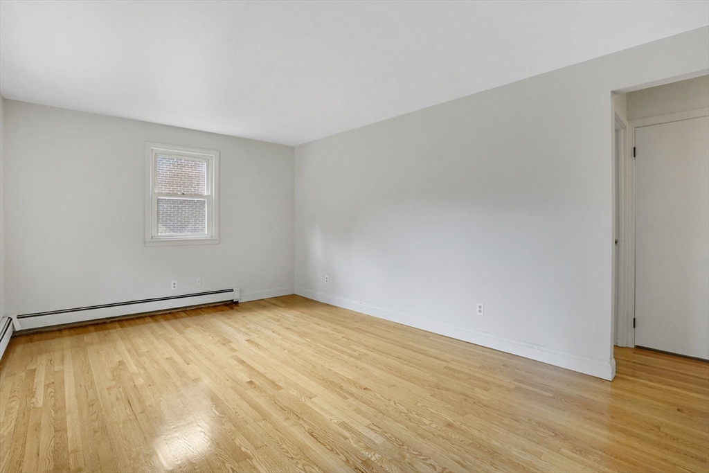 250 Old Lyman Road Chicopee, MA 01020 - Photo 11 of 38