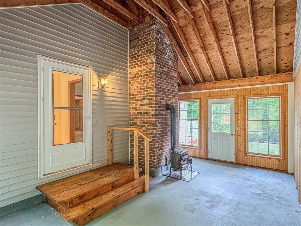 40 Mathews Road Deerfield, MA 01373 - Photo 8 of 42