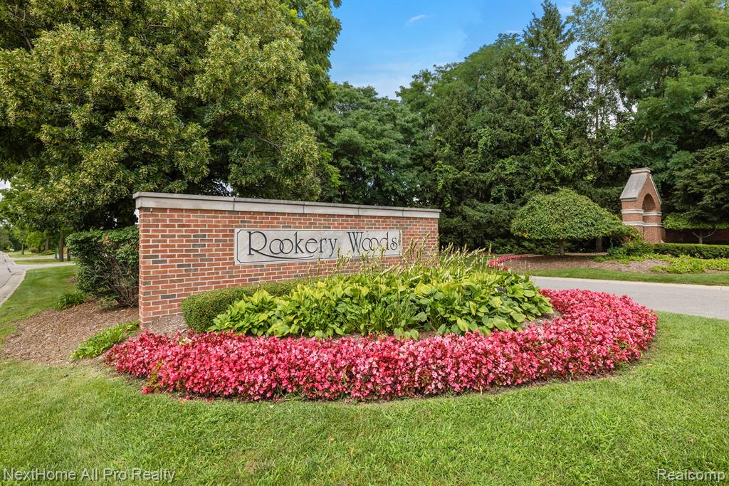 2012 Hickory Trail Drive Rochester Hills, MI 48309 - Photo 10 of 80
