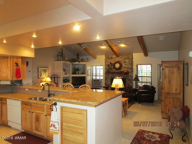 2622 Village Loop, Unit 26 Pinetop, AZ 85935 - Photo 4 of 27