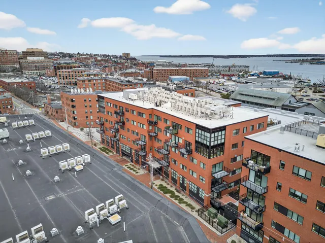 $725,000 | 383 Commercial Street, Unit 413, Portland, ME 04101