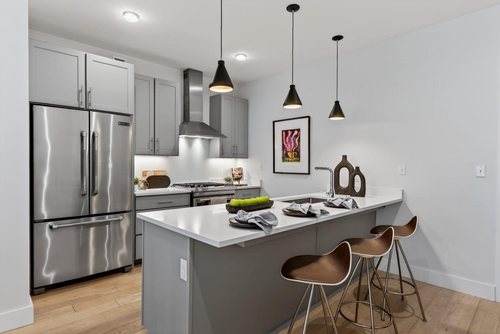 383 Commercial Street, Unit 413 Portland, ME 04101 - Photo 4 of 25 DSC06740