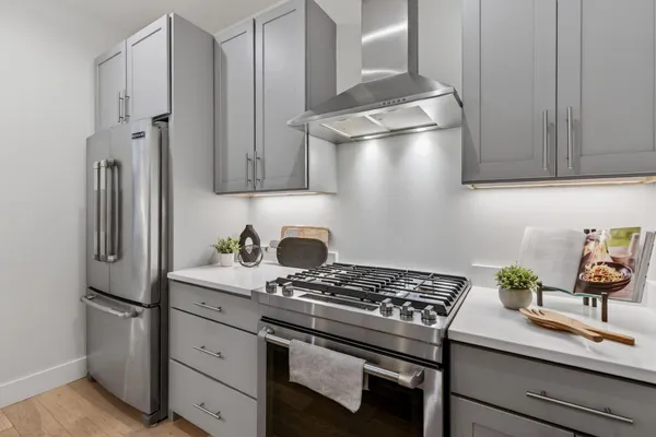 $679,000 | 383 Commercial Street, Unit 413, Portland, ME 04101