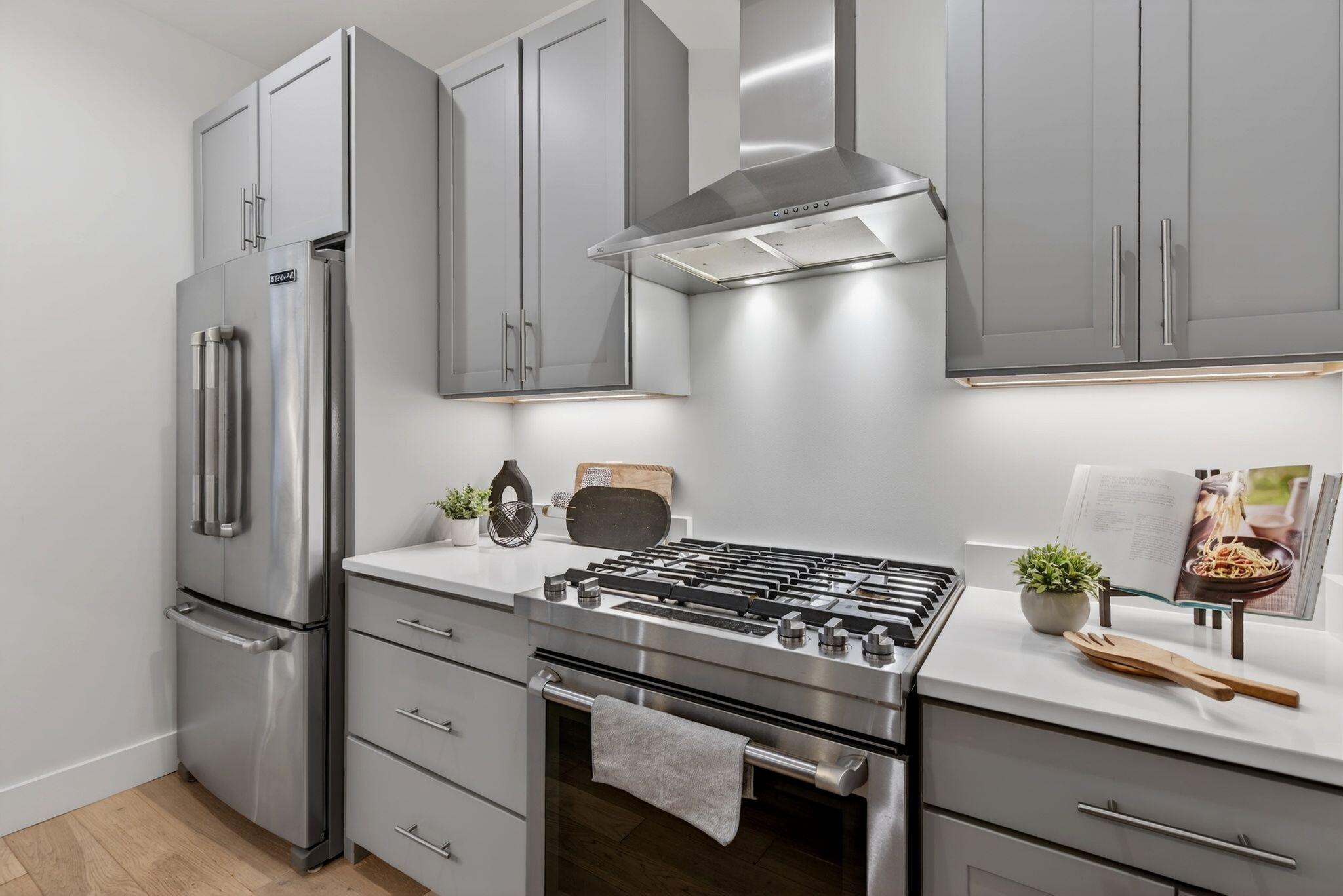 383 Commercial Street, Unit 413 Portland, ME 04101 - Photo 7 of 25 DSC06762