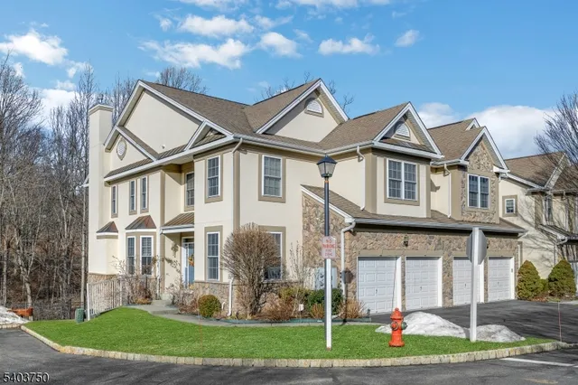 $915,000 | 12 Glades Drive, Denville, NJ 07834