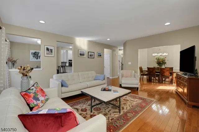 $915,000 | 12 Glades Drive, Denville, NJ 07834