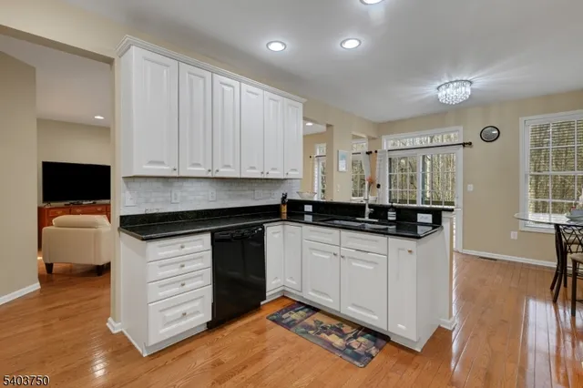 $915,000 | 12 Glades Drive, Denville, NJ 07834