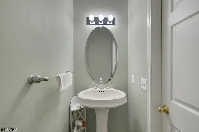 $915,000 | 12 Glades Drive, Denville, NJ 07834