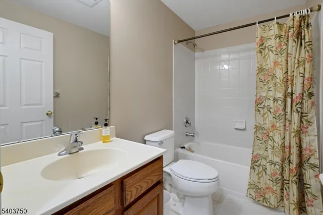 $915,000 | 12 Glades Drive, Denville, NJ 07834