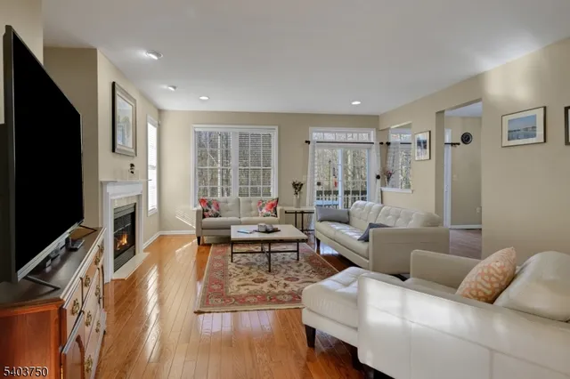 $915,000 | 12 Glades Drive, Denville, NJ 07834