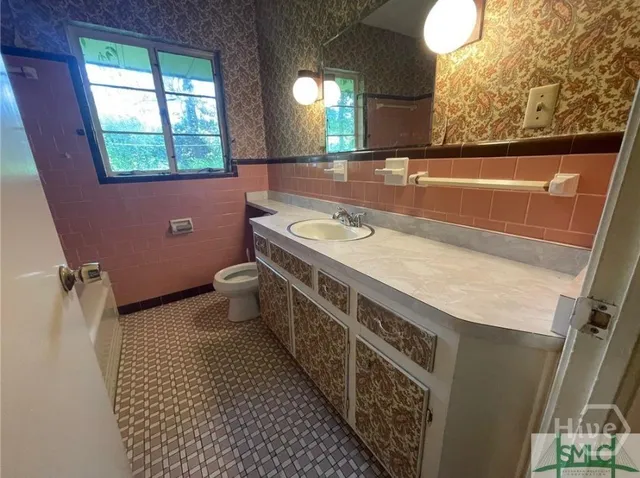 $2,499 | 5525 West Waters Drive, Savannah, GA 31406