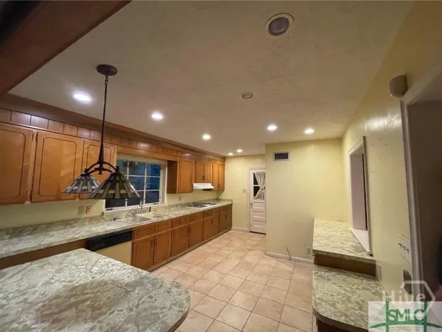 $2,499 | 5525 West Waters Drive, Savannah, GA 31406