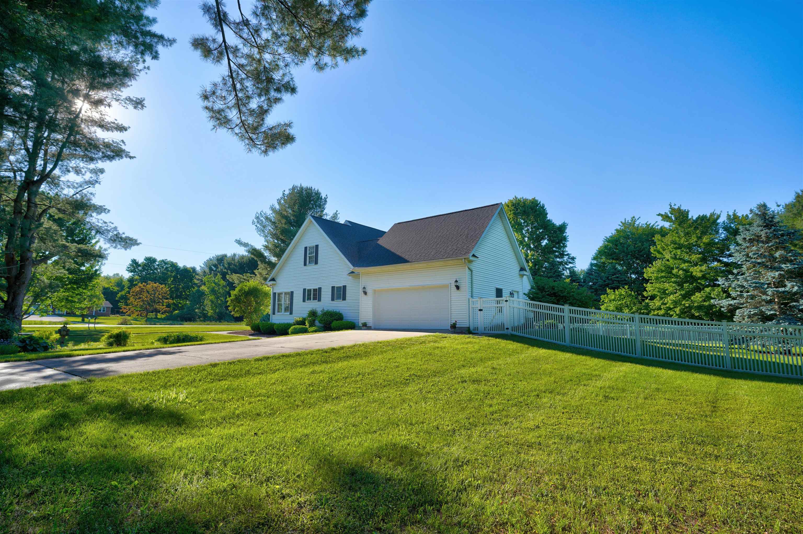 12873 Seymour Road Burt, MI 48417 - Photo 7 of 59