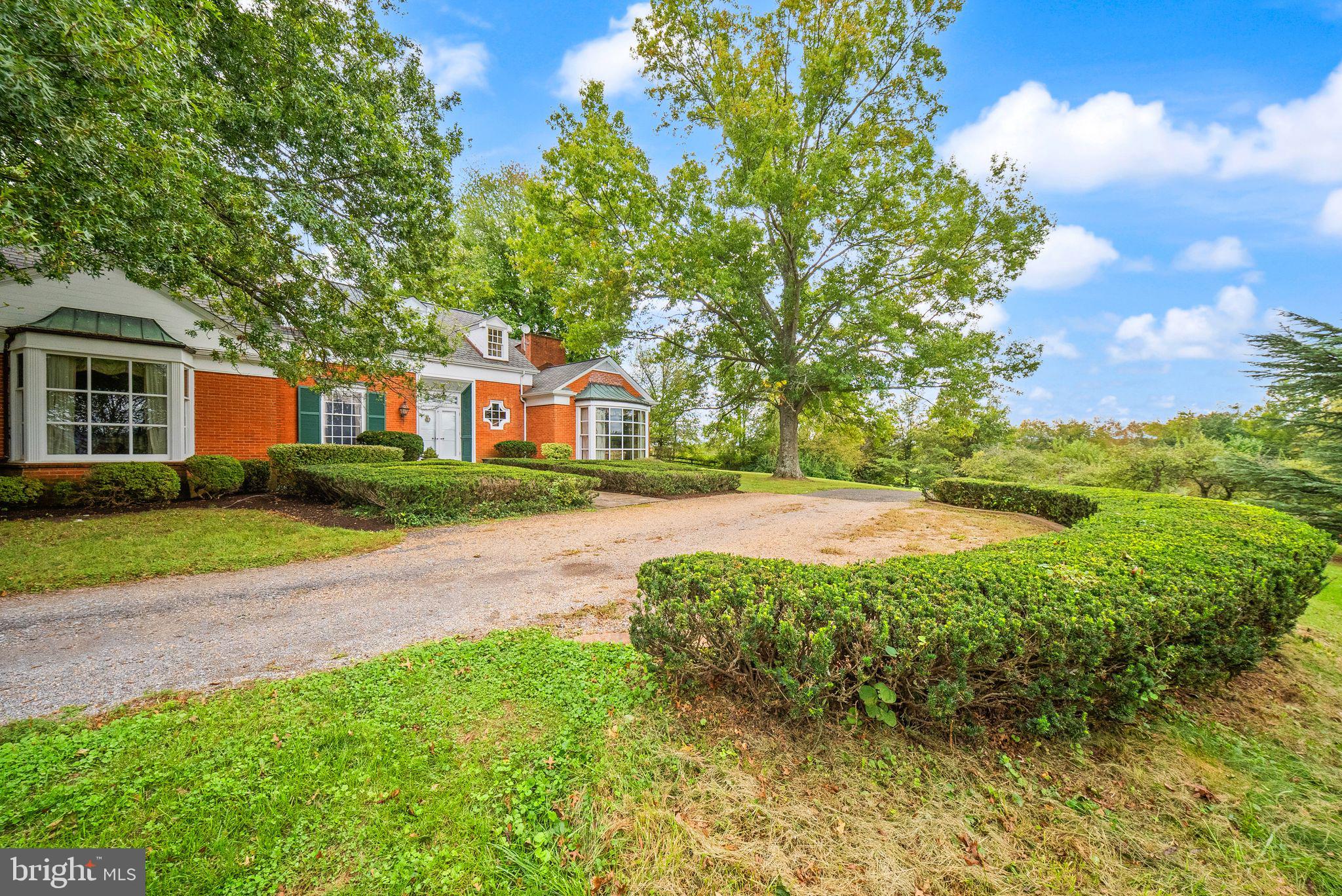 1325 Rokeby Road Upperville, VA 20184 - Photo 11 of 61 Gallery Image 11