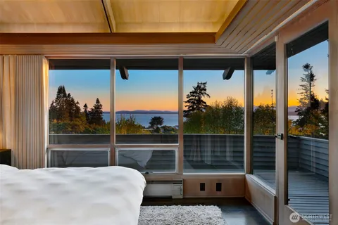 $2,600,000 | 16720 15th Avenue Northwest, Shoreline, WA 98177