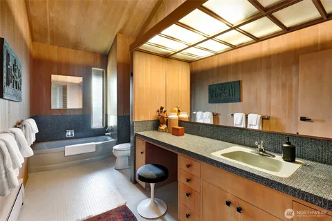 $2,600,000 | 16720 15th Avenue Northwest, Shoreline, WA 98177