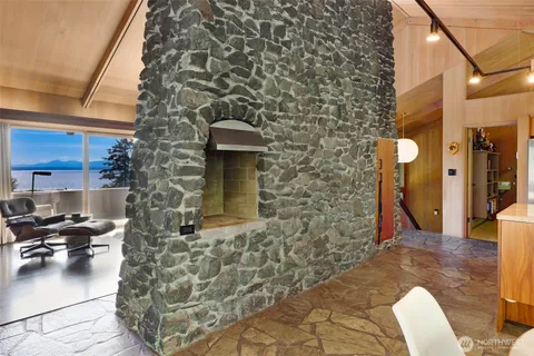 $2,600,000 | 16720 15th Avenue Northwest, Shoreline, WA 98177
