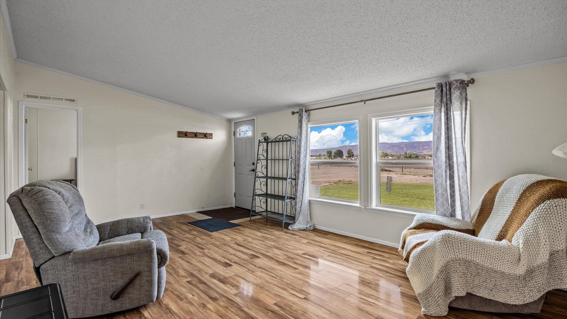 1260 N Road Loma, CO 81524 - Photo 8 of 33 Gallery Image 8