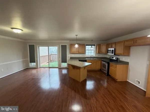 a large kitchen with lots of counter top space