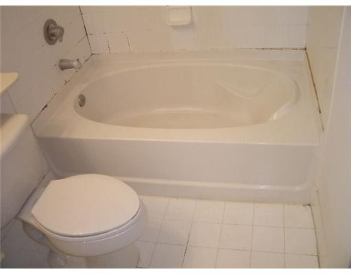 5820 West Sample Road, Unit 2012 Coral Springs, FL 33067 - Photo 8 of 14 Master Bath/Spa