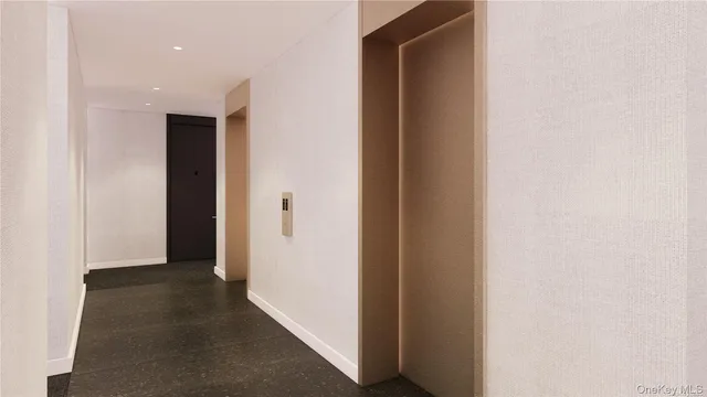 $1,250,000 | 31-16 21st Street, Unit PH2D | Astoria