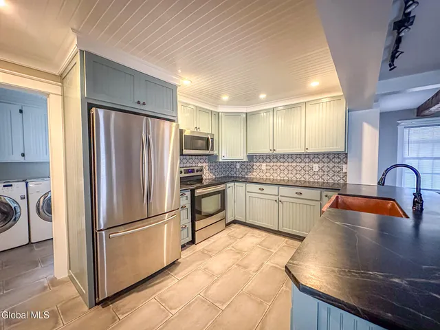 $445,000 | 11293 Highway 32, Greenville, NY 12083