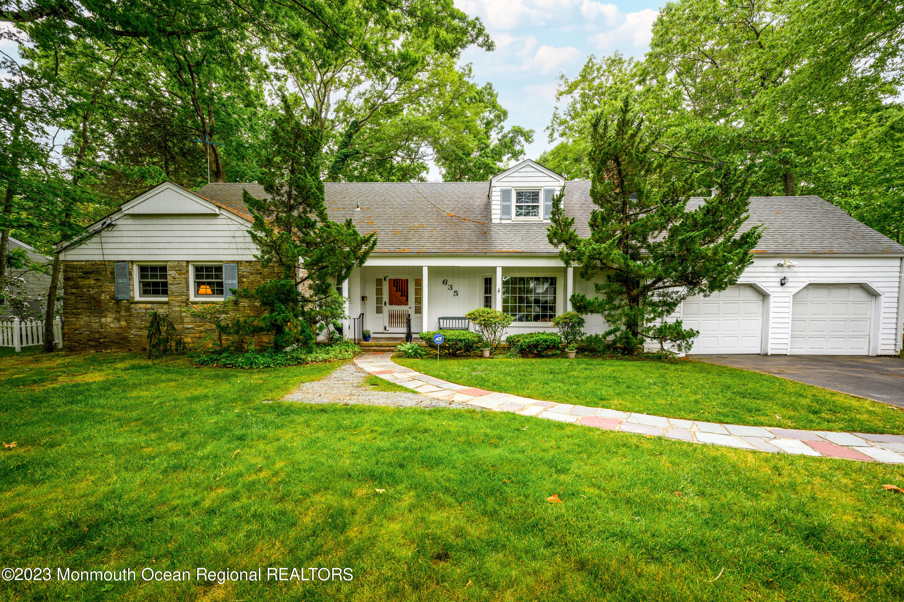 635 Oceanview Road Brielle, NJ 08730 - Photo 2 of 38 635 Oceanview Rd-3