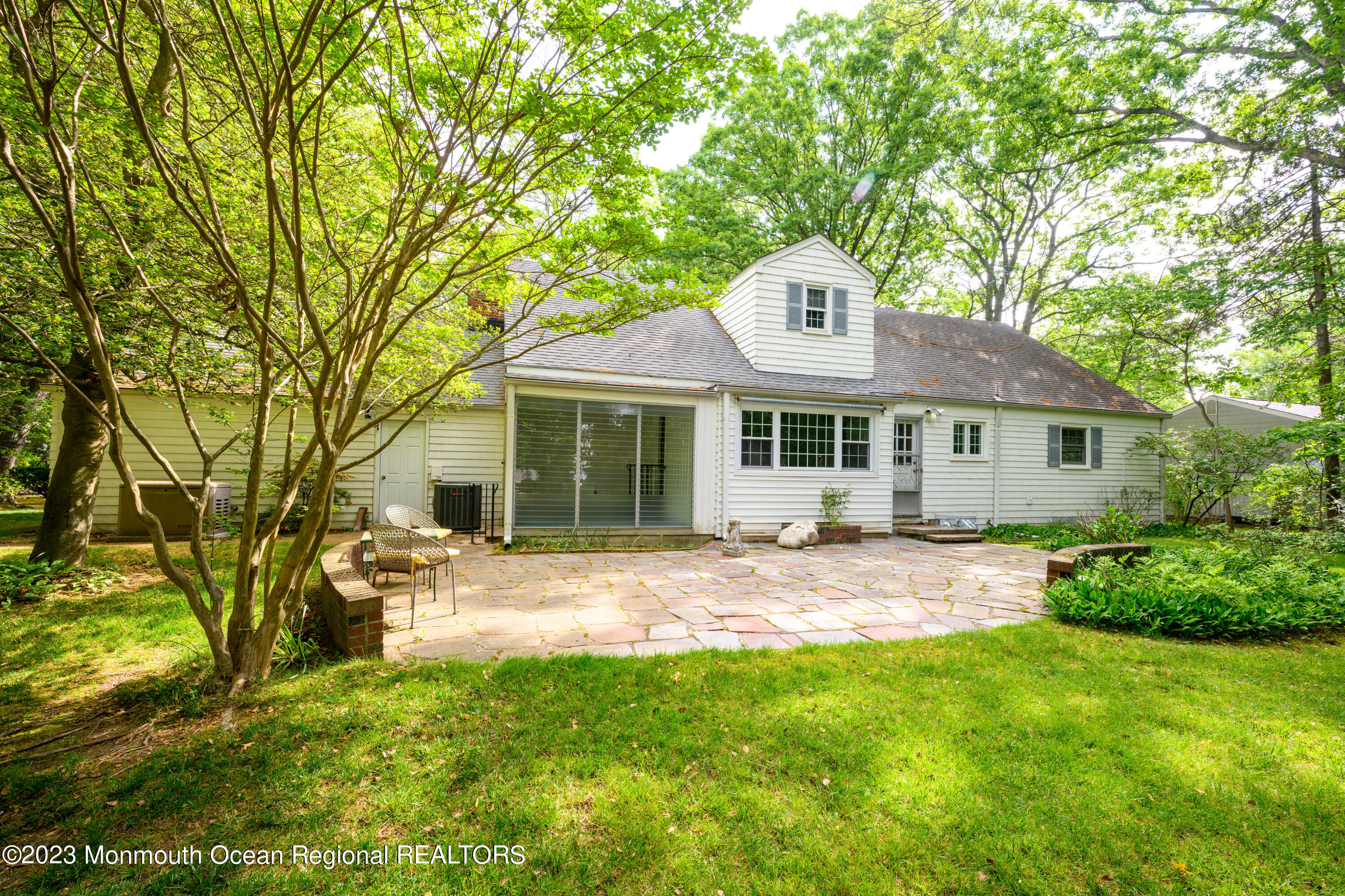 635 Oceanview Road Brielle, NJ 08730 - Photo 6 of 38 635 Oceanview New Exterior-7