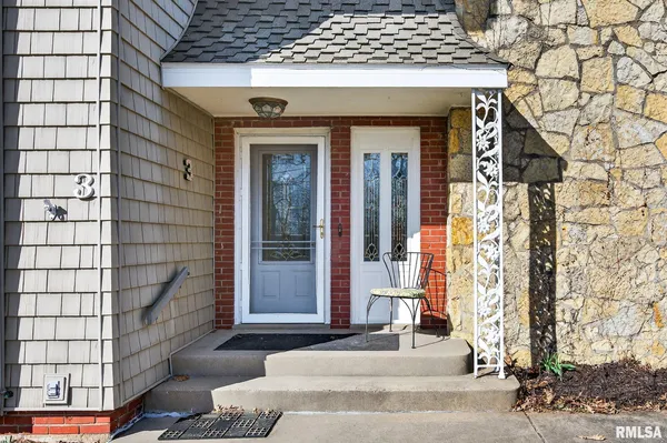 $185,000 | 3 Jefferson Avenue, Bartonville, IL 61607