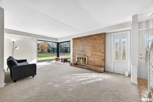 $185,000 | 3 Jefferson Avenue, Bartonville, IL 61607