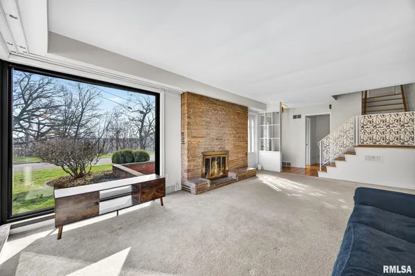 $185,000 | 3 Jefferson Avenue, Bartonville, IL 61607