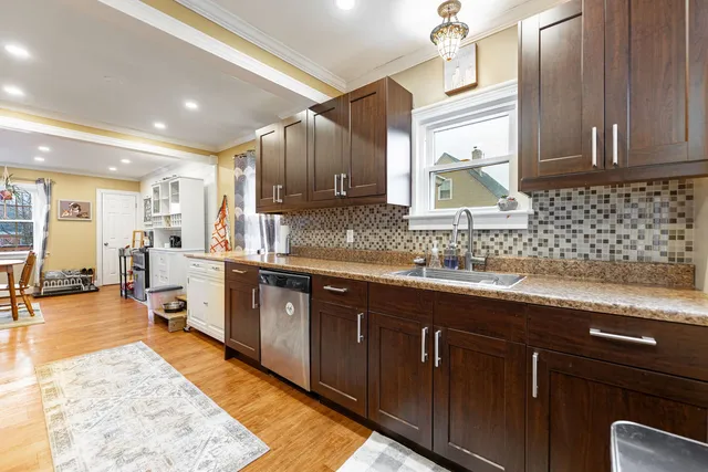 $335,000 | 271 Oakwood Drive, Wood Dale, IL 60191