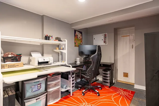 $335,000 | 271 Oakwood Drive, Wood Dale, IL 60191