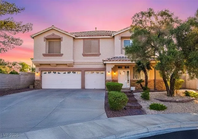 $699,900 | 233 Leaf Bud Court, Henderson, NV 89074