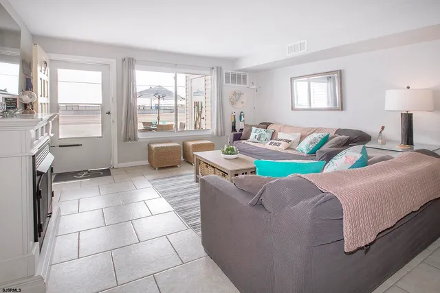 $2,900 | 1101 East Brigantine Avenue, Unit 4, Brigantine, NJ 08203