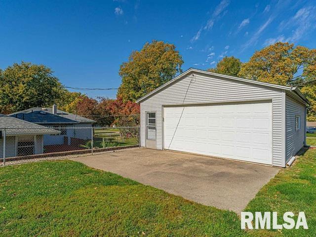 115 North Spring Street Mount Pulaski, IL 62548 - Photo 34 of 42