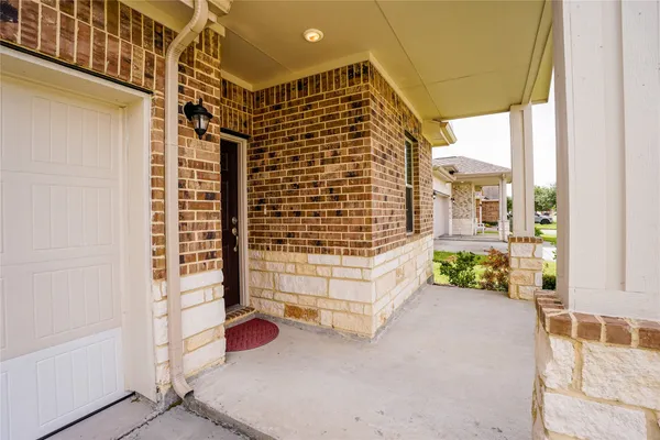 $2,200 | 8414 Quiet Bay Drive, Baytown, TX 77523