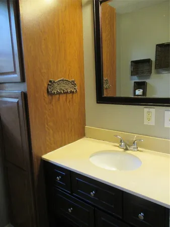 $169,000 | 184 Hickory Drive, Onalaska, TX 77360