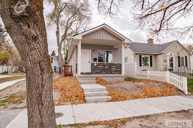 $335,000 | 352 7th Street, Idaho Falls, ID 83401