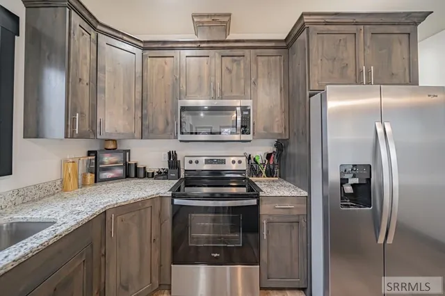 $335,000 | 352 7th Street, Idaho Falls, ID 83401