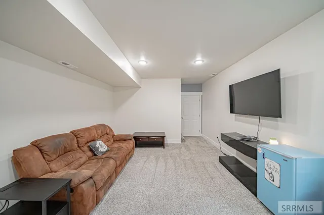 $335,000 | 352 7th Street, Idaho Falls, ID 83401