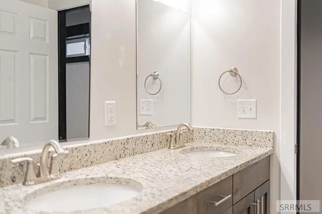 $335,000 | 352 7th Street, Idaho Falls, ID 83401